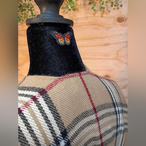 Classic Plaid Fringe Poncho – Elegant Wrap - Picture 9 of 9